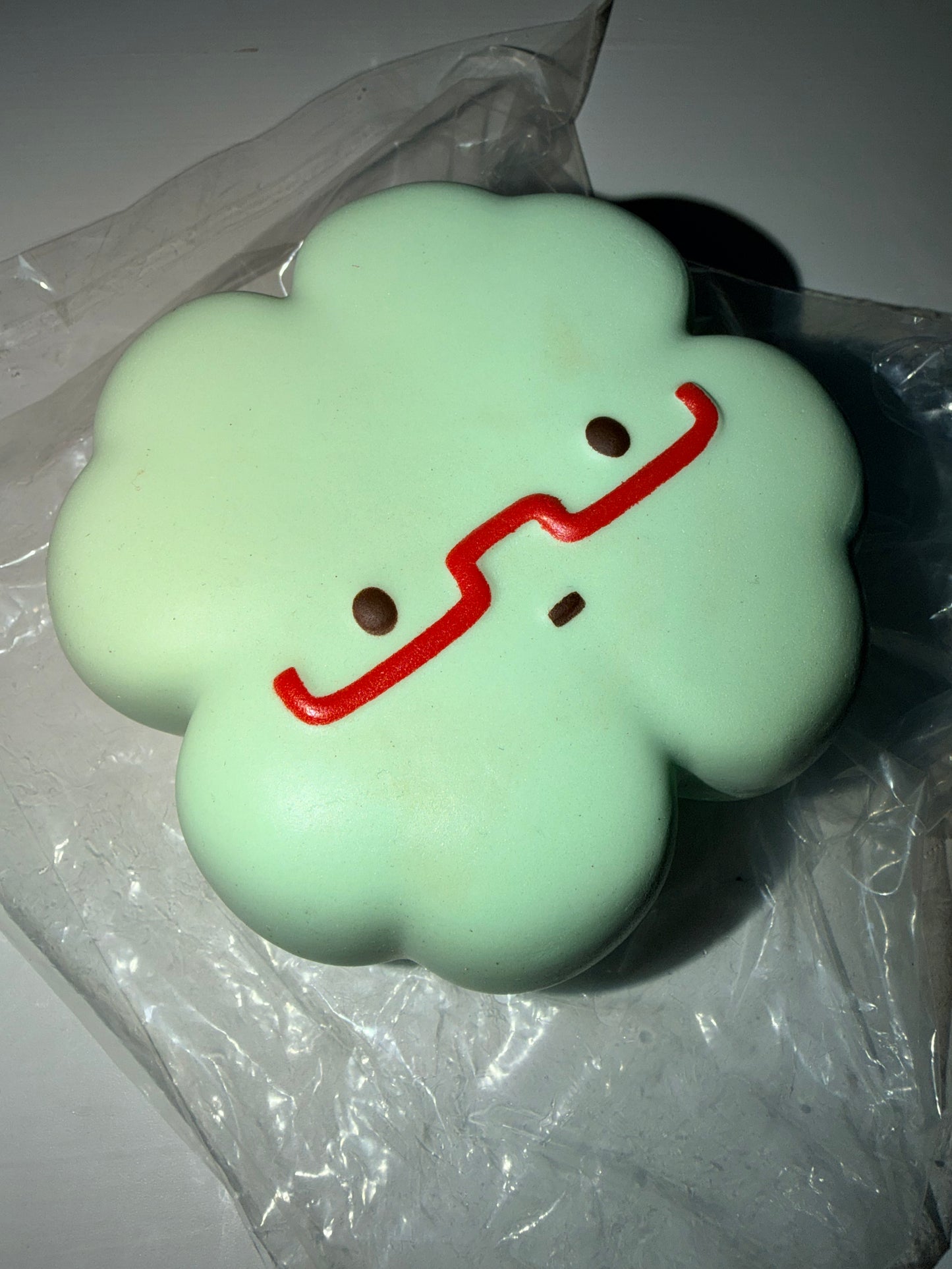 Nunu Four Leaf Clover Squishy (1) - Slight Cosmetic issue